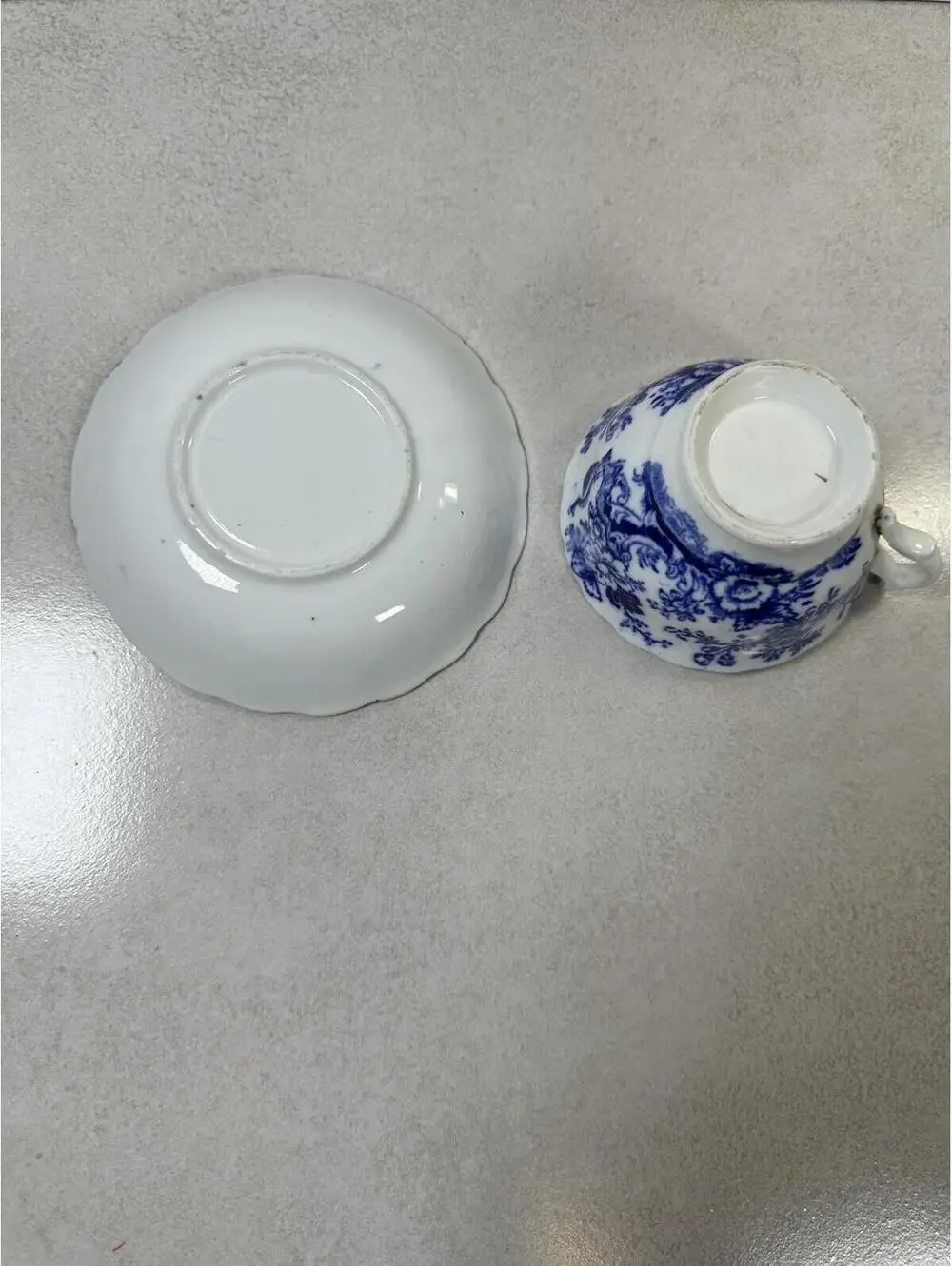 VTG Blue Willow Flow Blue Peacock Teacup & Saucer Gold Trim Set